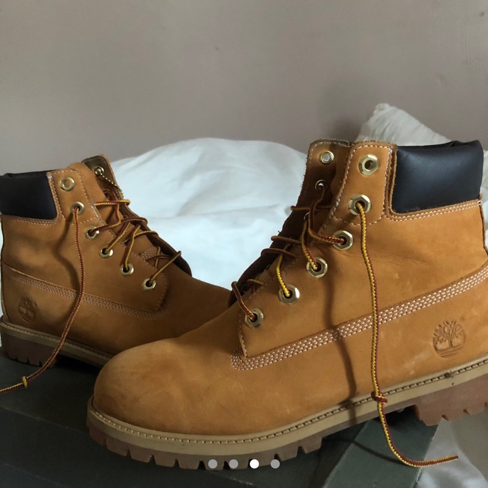 Timberlands - Picture 3 of 4